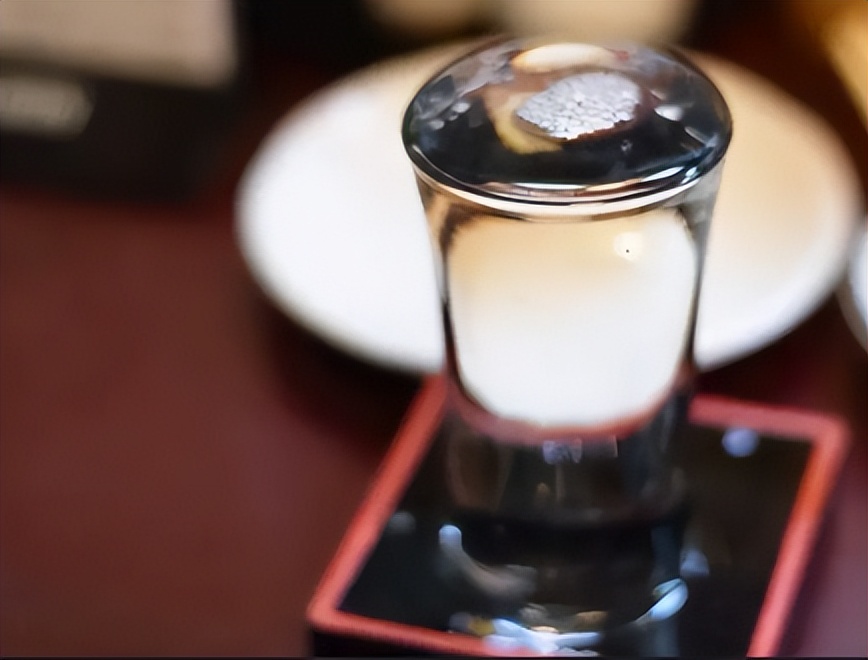 这些白酒误区你都知道吗,别轻视市面上常见的假酒