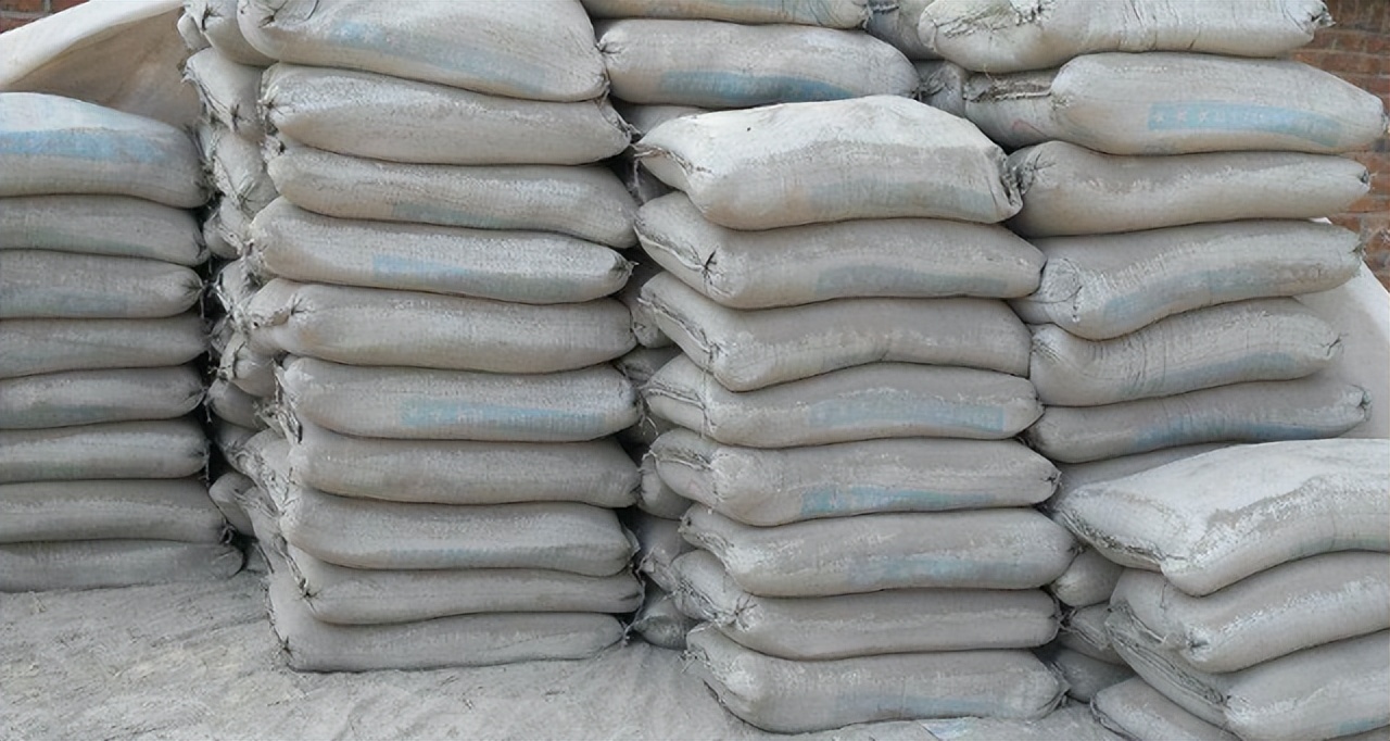 高强度水泥路面大裂缝修补剂,液态陶瓷修补剂