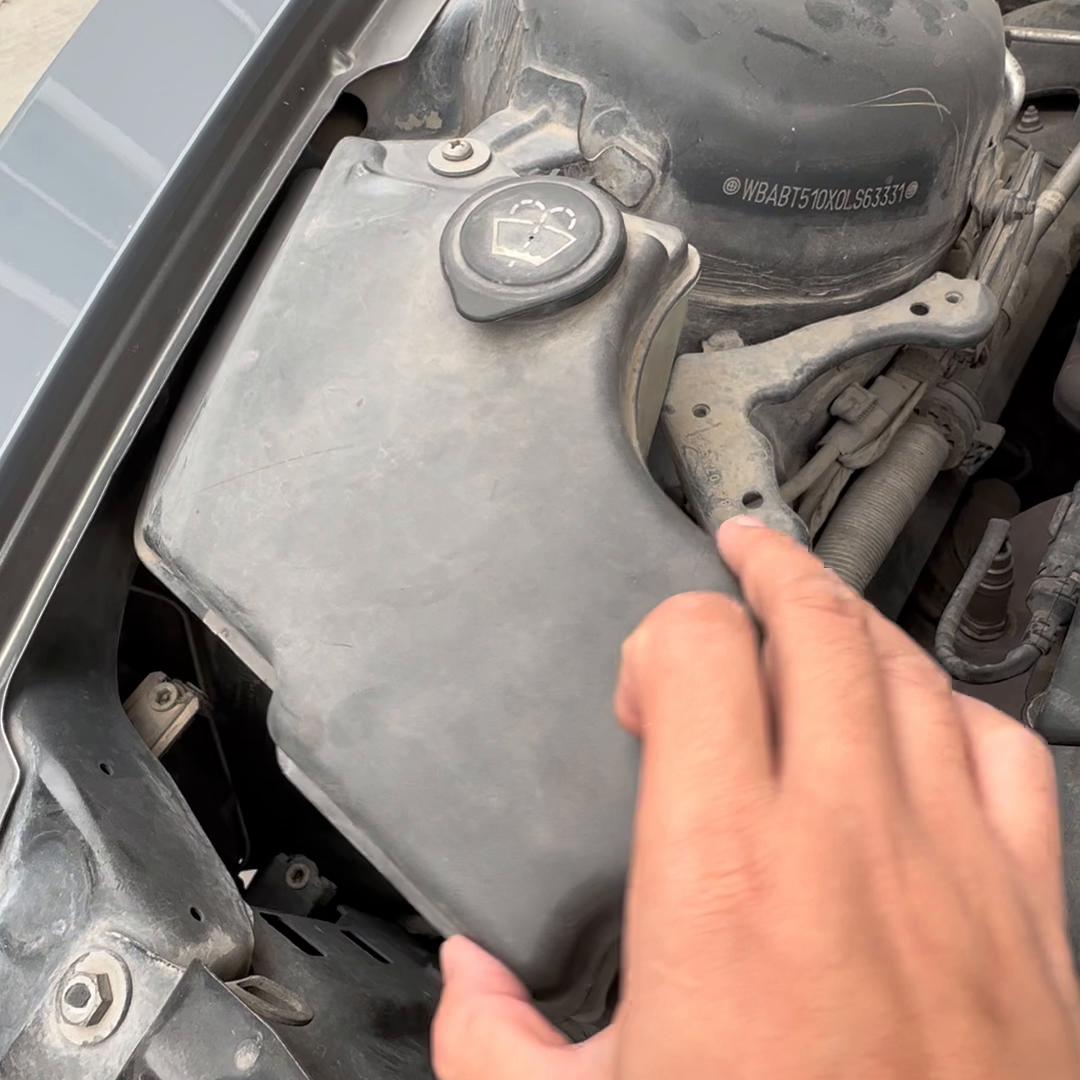 粉丝修复04年宝马敞篷车后续,粉丝修复法拉利