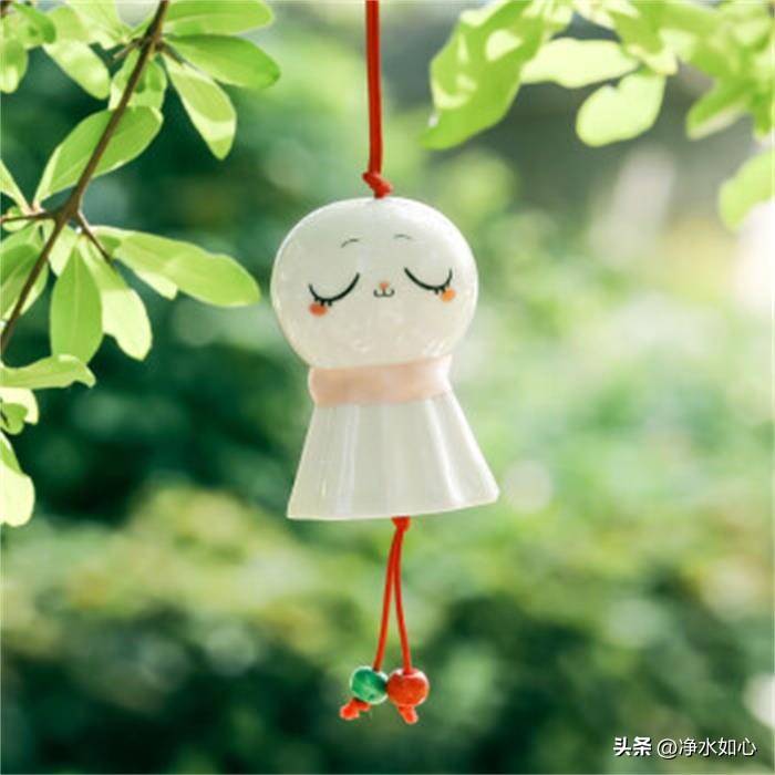 日本人为什么挂个娃娃在门上,日本挂在门口的晴天娃娃