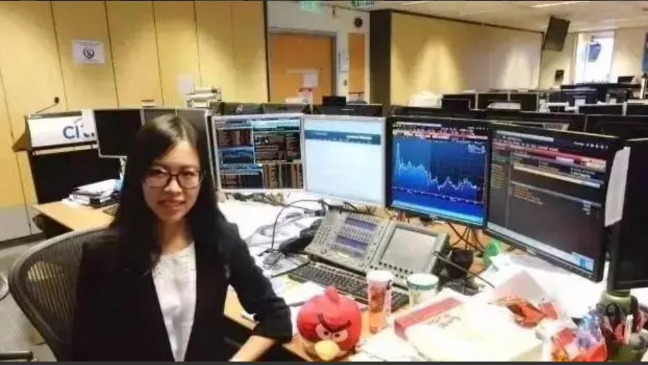 不漂亮别学金融,长得不好看能学传媒吗