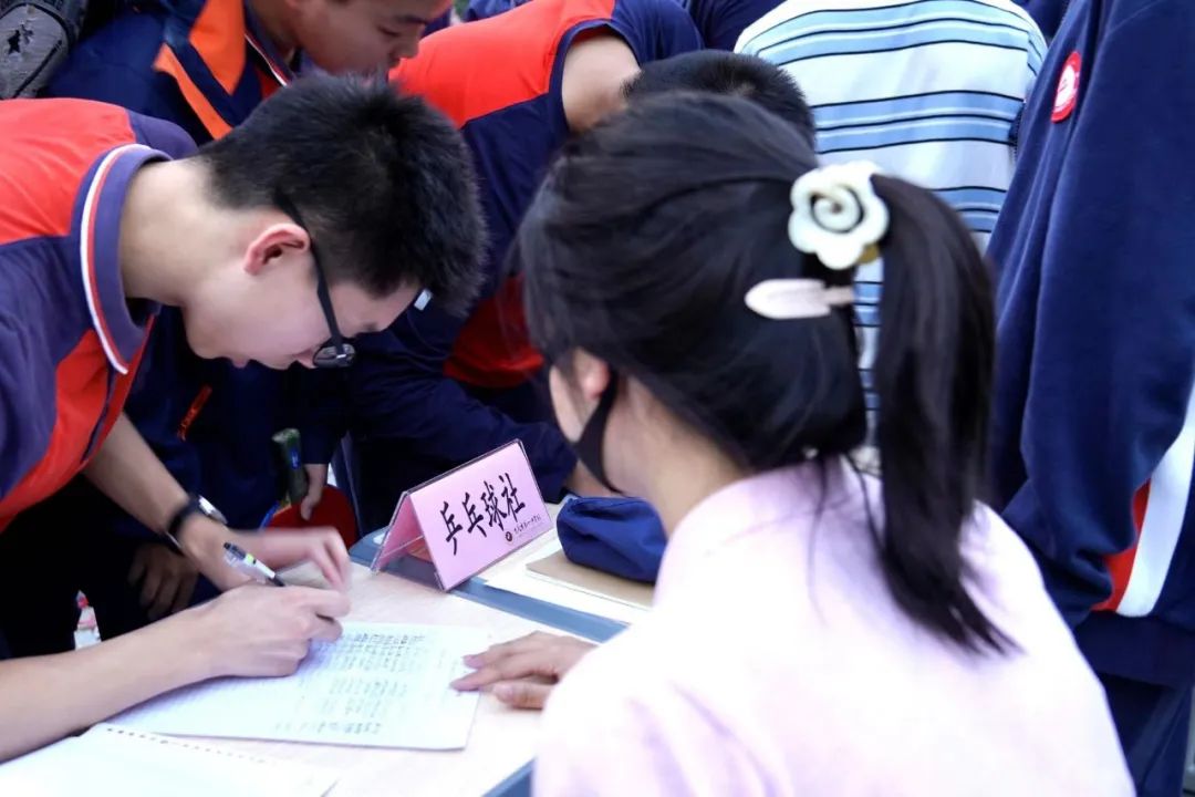 重庆一中有哪些社团活动,重庆一中高中部的社团