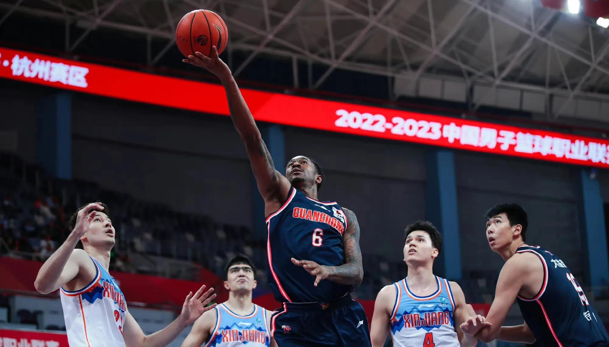 辽篮外援桑普森抵达沈阳,辽宁外援桑普森去向