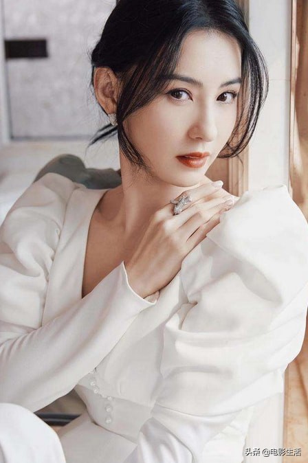 岁月不败美人,那些年港剧里面的“盛世美颜”,你最迷恋哪个?