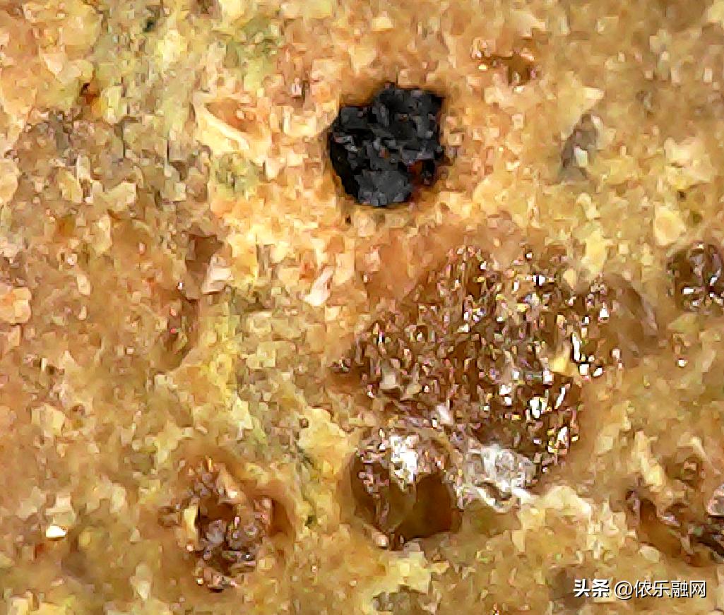 深色基质的都是碳质球粒陨石吗,红色基质黑色球粒是什么陨石