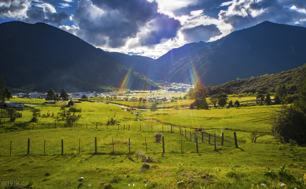 自驾哪里最好玩中国十大自驾游,自驾游5大经典路线自驾游攻略