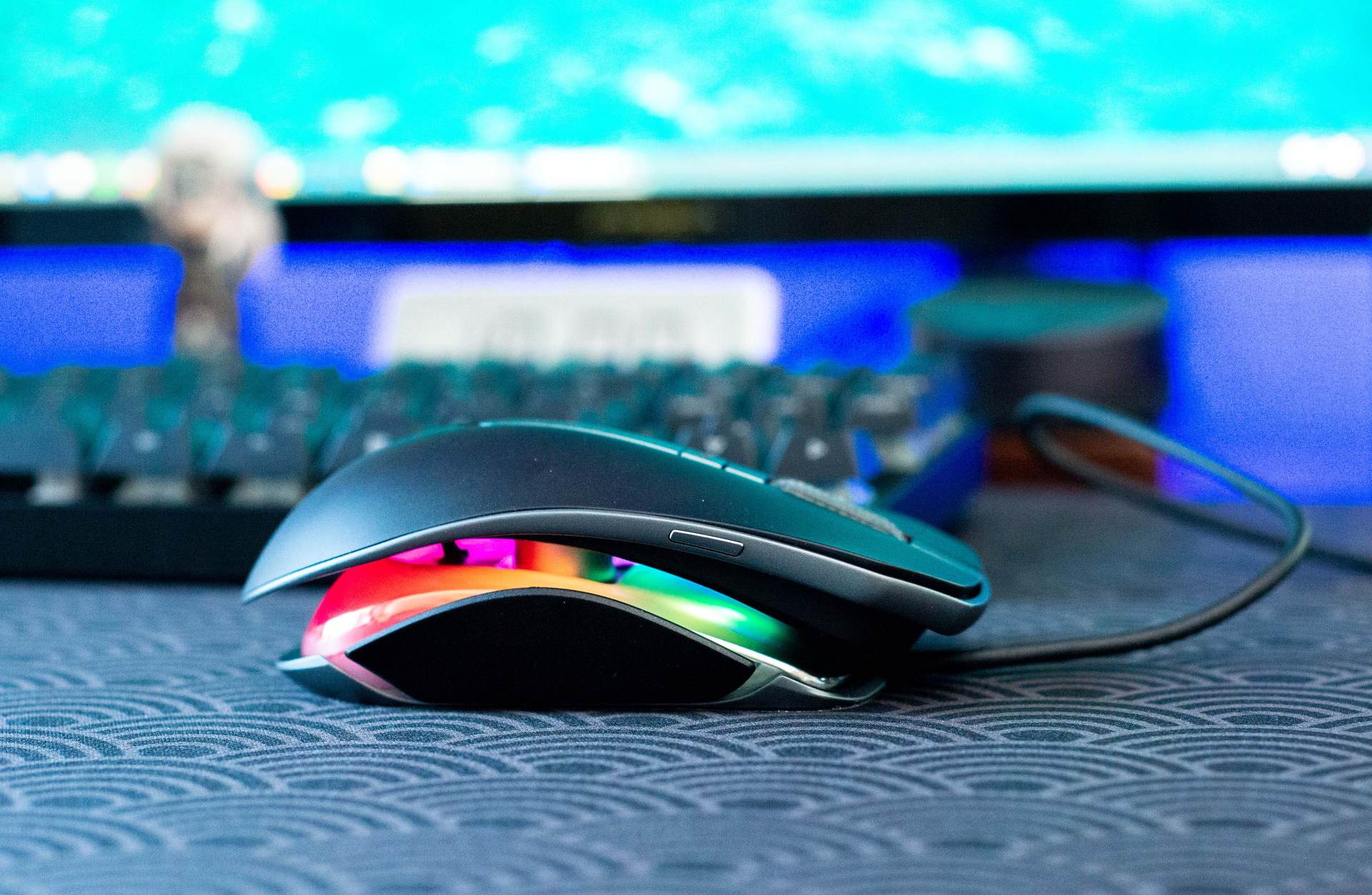 cherrymx8.2鏃犵嚎鏈烘閿洏,cherrymx8.2鏈烘閿洏