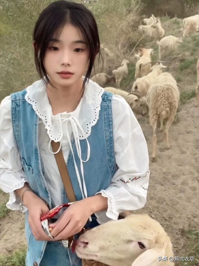 网红“灰太狼的羊”自爆已结婚，遭丈夫家暴，800万粉丝账号被夺