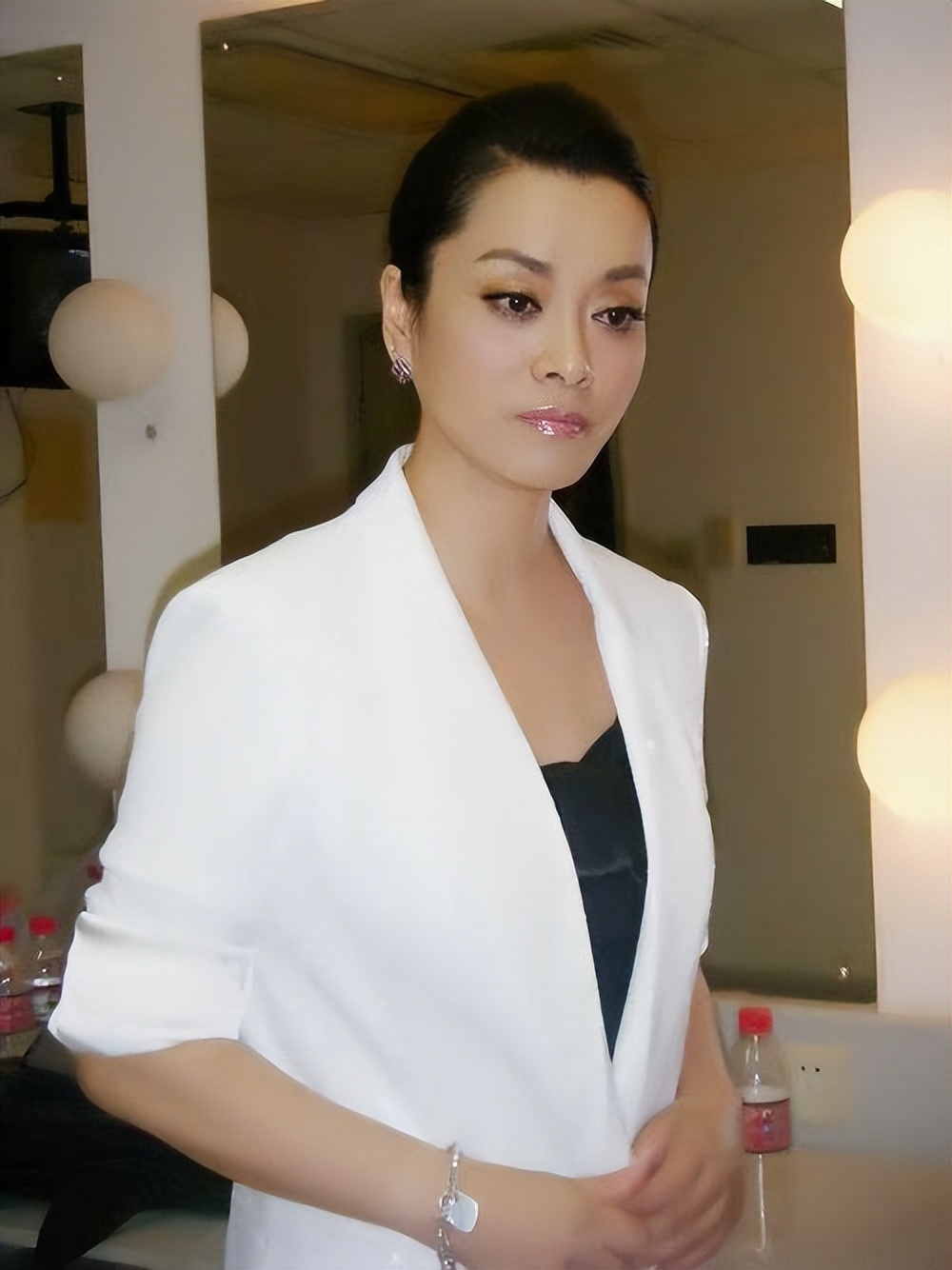 毛阿敏走出失去丈夫的阴影,毛阿敏能继承丈夫的全部财产吗