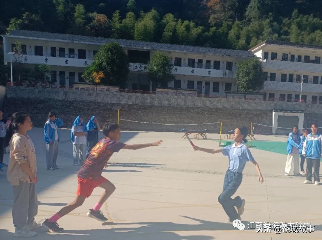 运动中挥洒青春,运动凝聚正能量田径运动会