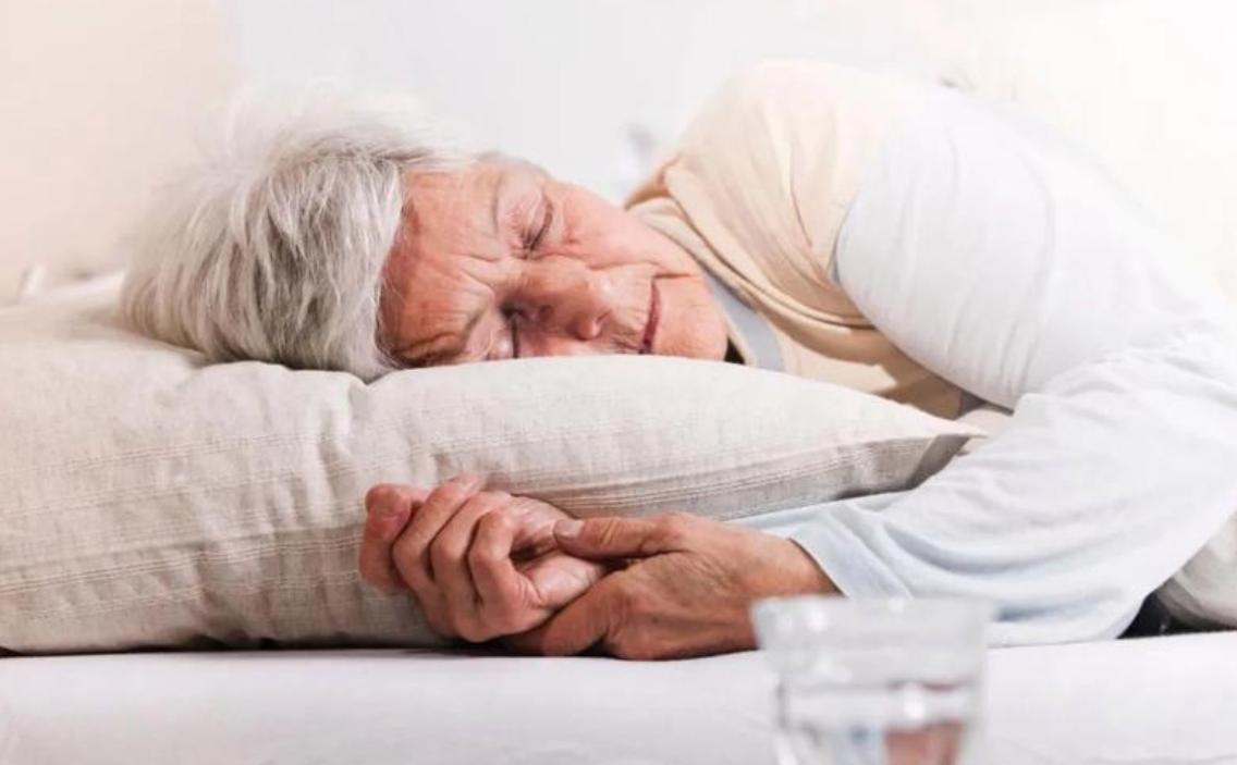 身体缺钾的人，会有这3个表现，可以食用这些食物来补充钾