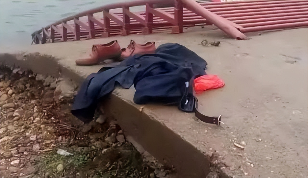 跳江自杀事件老头,跳江的一般死因