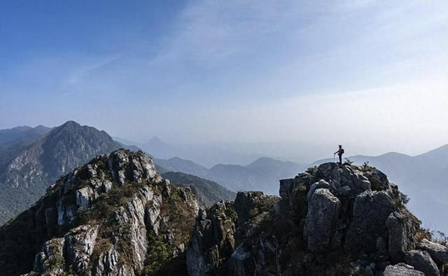 婆婆带了十几个亲属暴打儿媳妇,婆婆带十几个人暴打儿媳
