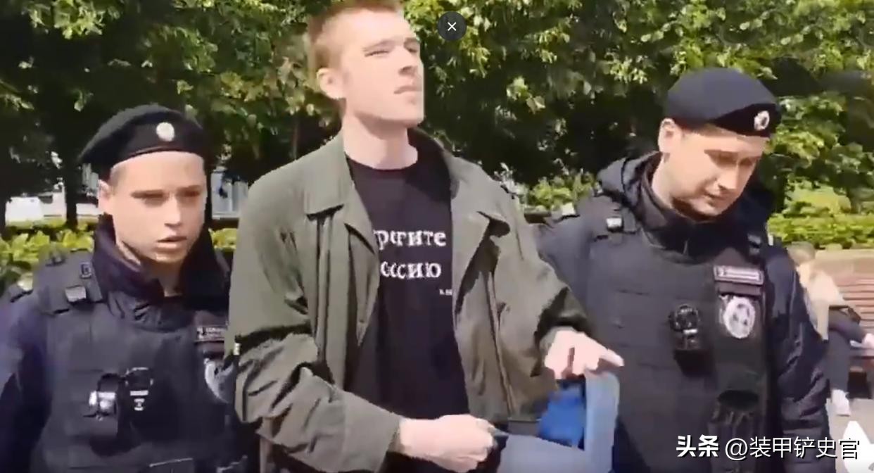 乌克兰撤军泽连斯基发声,泽连斯基视察乌克兰军队