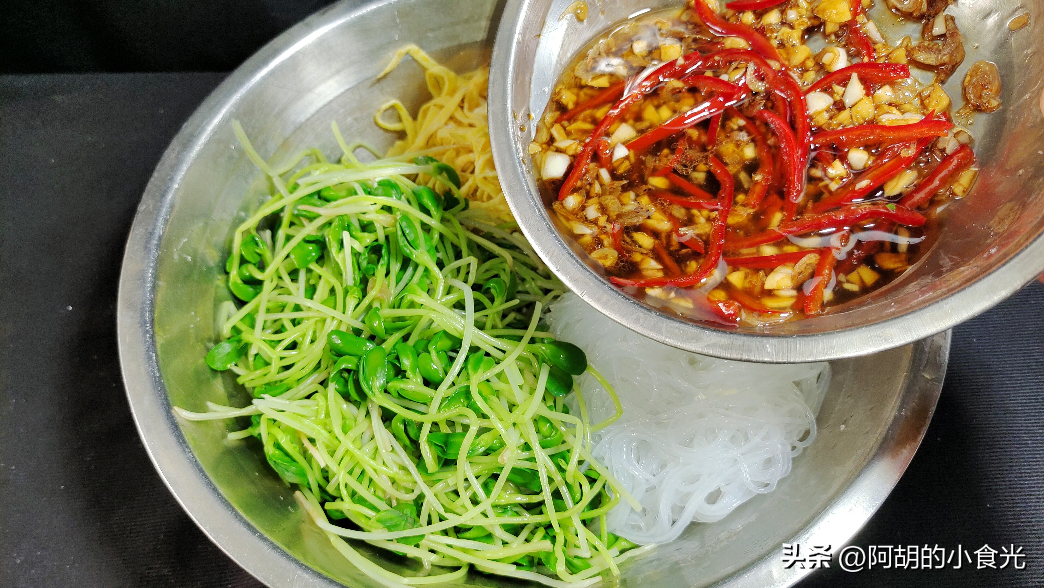 豆苗凉拌酸甜口,凉拌豆苗菜最好吃的做法湖南