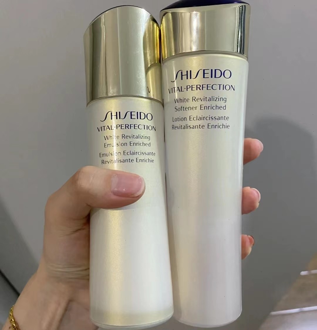 olay美白水乳适合什么年龄段用,公认最好淡斑水乳OLAY