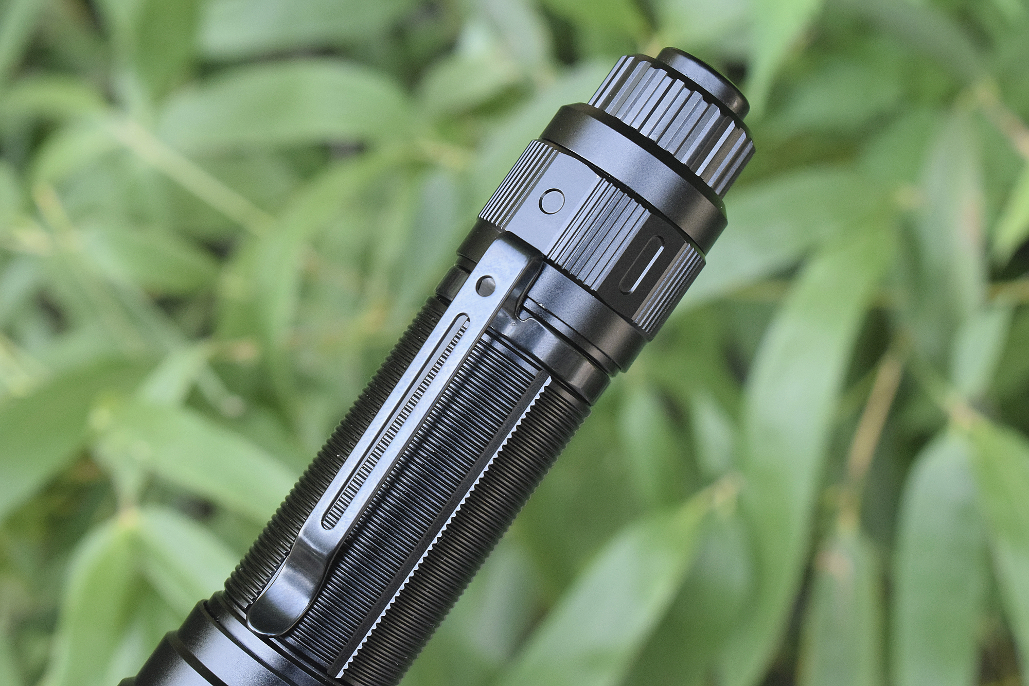 菲尼克斯tk75-2018手电评测,fenix菲尼克斯tk16v2.0战术手电筒