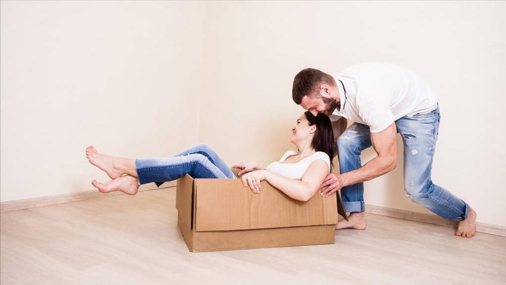 丈夫坚决离婚妻子却不肯完整视频,男方坚决不同意离婚法院判离吗