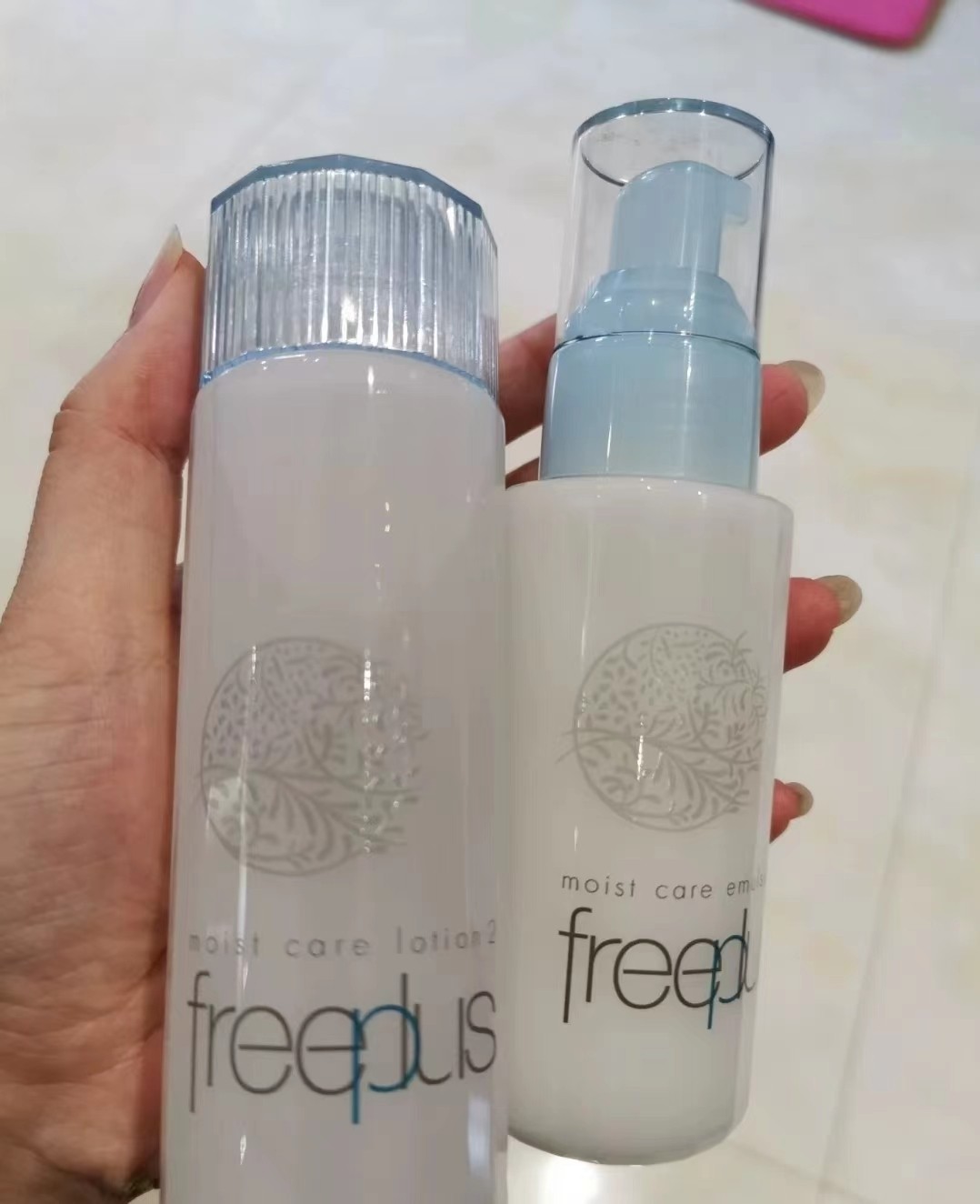 特别好用的水乳提亮抗老补水,十大好用水乳推荐