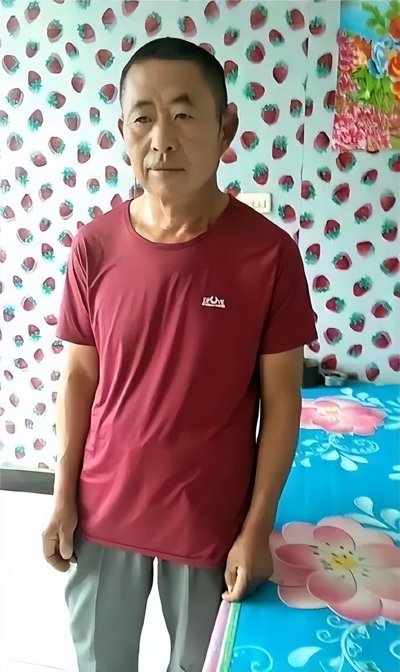 17岁小伙游泳失踪,18岁男孩进足浴店身亡