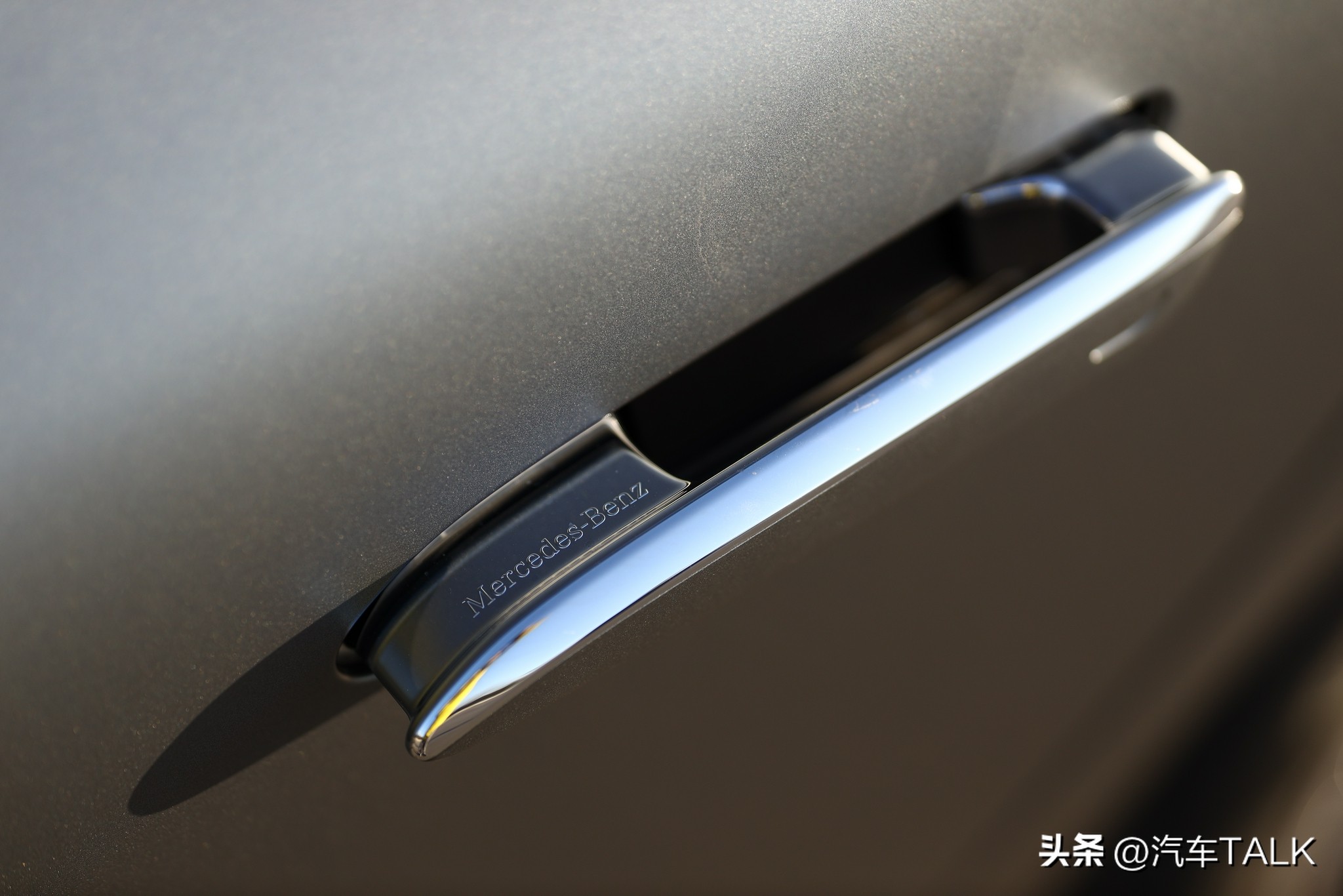 比亚迪汉用隐藏式门,比亚迪汉隐藏式门把手被冻住