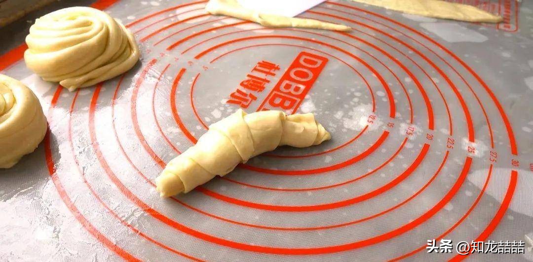 做电饭锅面包完整教程,做面包电饭锅视频教程