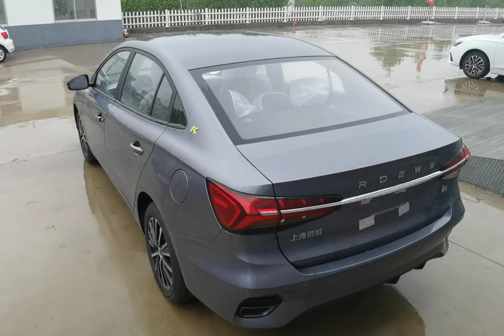 试驾新款荣威i5手动挡,荣威2022款i5试驾感受