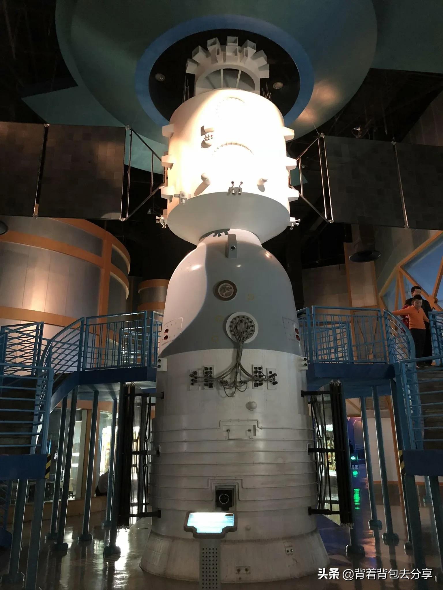 上海旅游必去十大免费景点推荐,上海十大必游景点推荐一览表