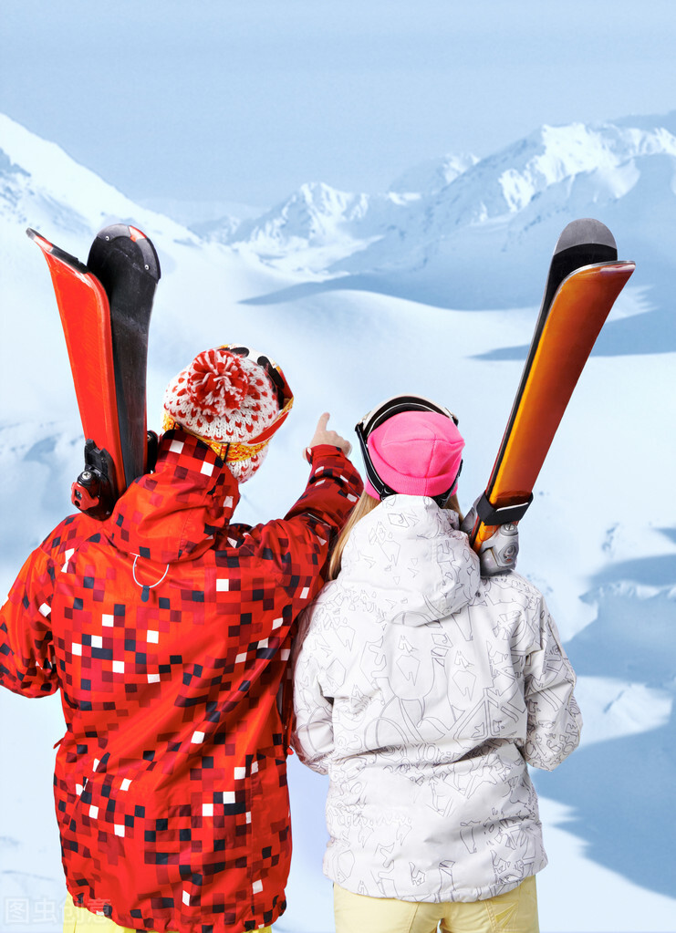 山河已冬，风雪满头，他却再也等不到自己的归人