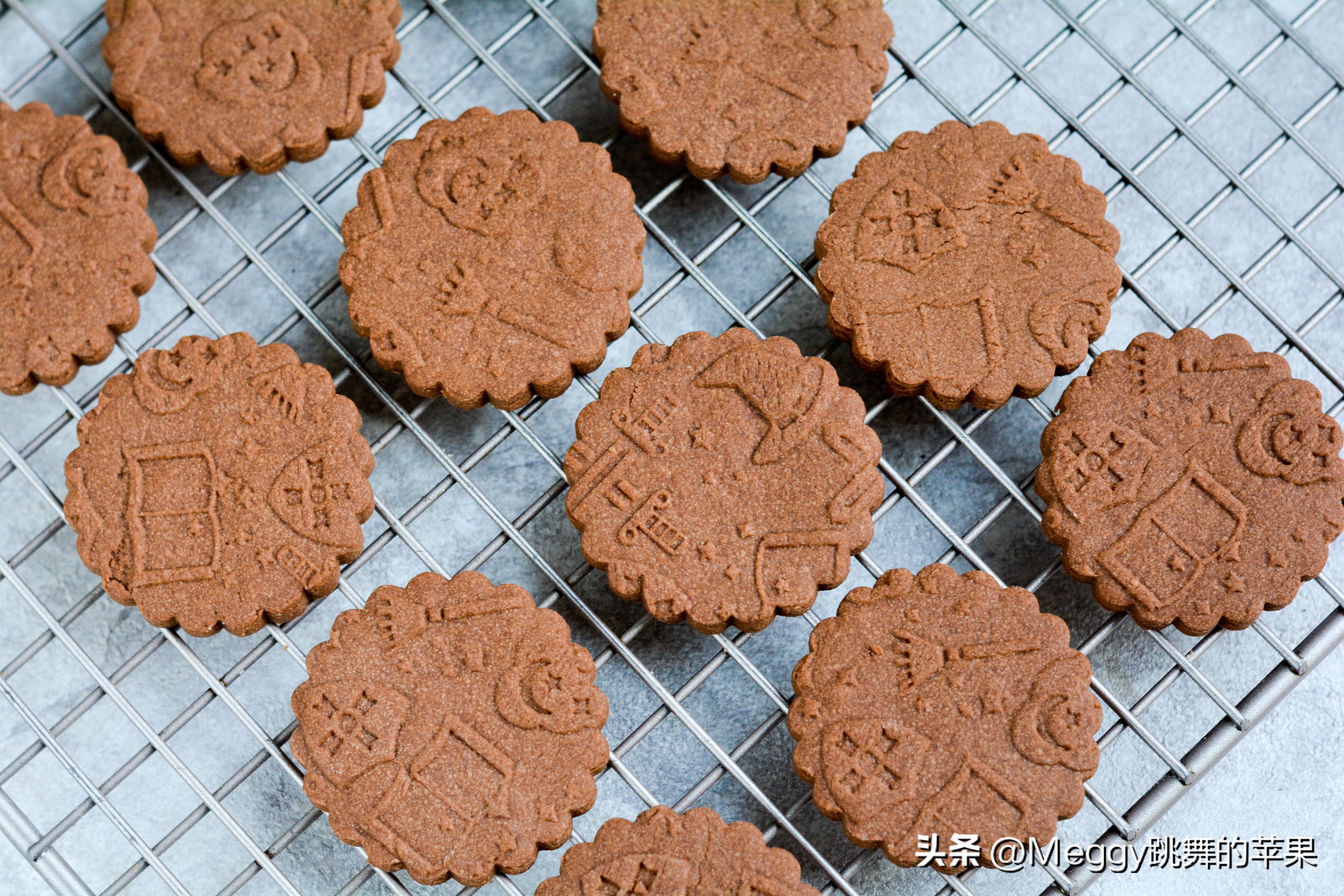 万圣节曲奇饼干烤箱做法,可可饼干烘焙