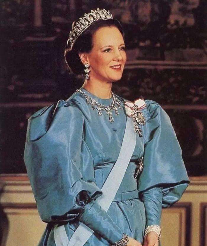 丹麦女王逛菜市场,丹麦女王上街买菜