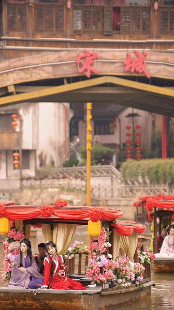 流量突然暴涨几十万,杭州宋城改版