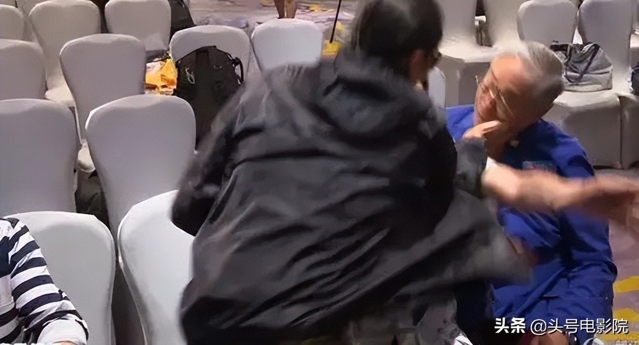 谢贤金像奖影帝,谢贤85岁高龄获影帝现场