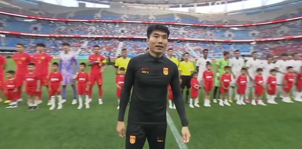 郑智国足第一人,郑智是不是世界顶级中场