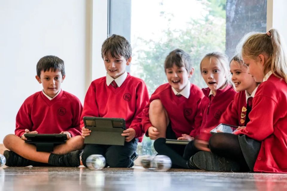 萨里郡私立学校排名,萨里大学院校介绍