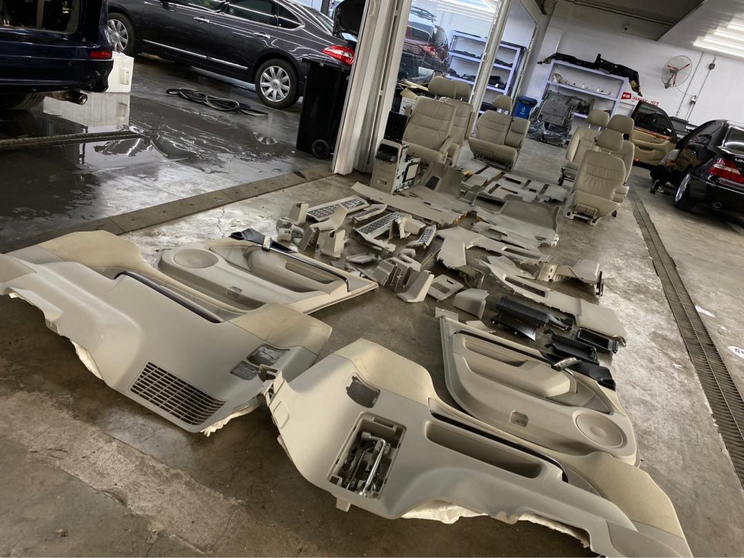 老款艾力绅二手车修复,老车翻新艾力绅