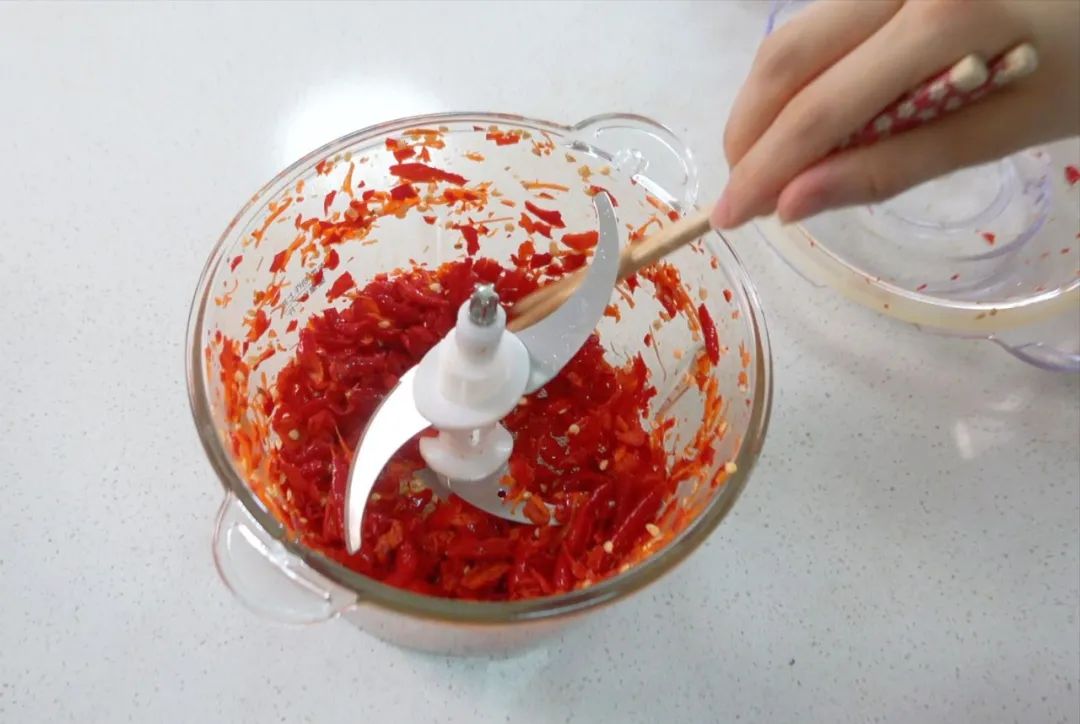 自制剁椒怎样让它不太辣,如何制作剁椒都有什么材料