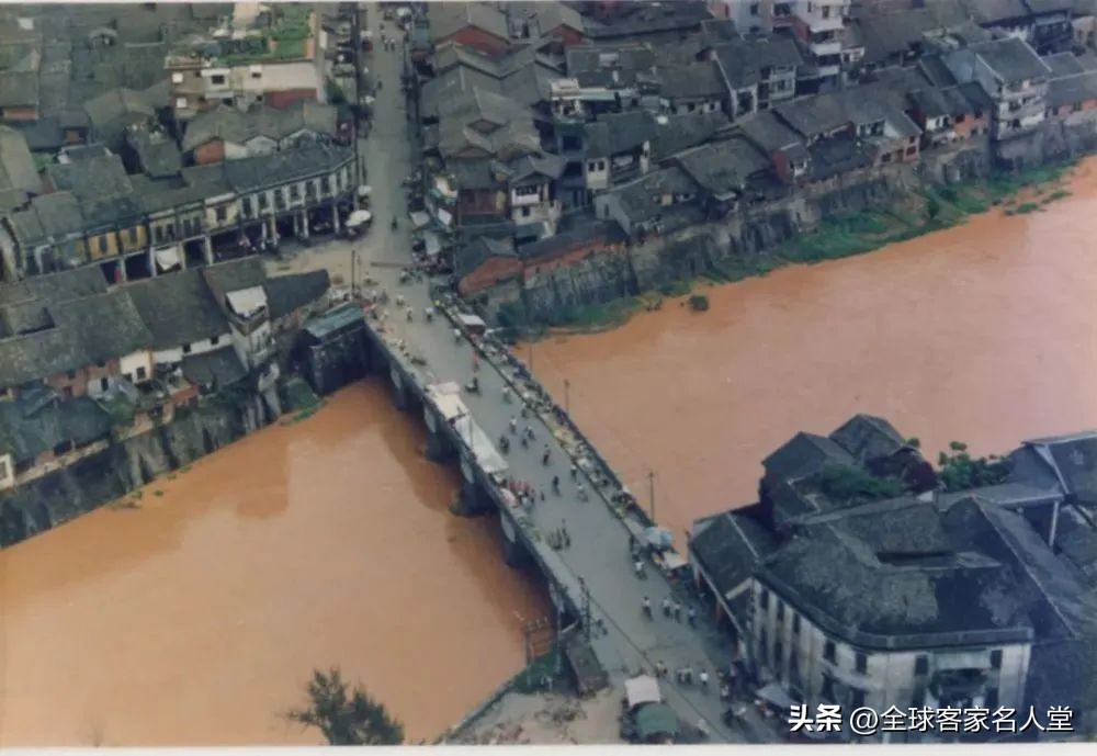 赌王何鸿燊和李小龙的关系,何鸿燊曾祖母