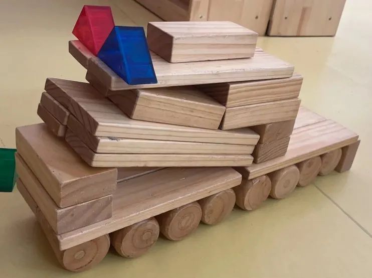 【垣曲县滨都幼儿园】滨都萌娃走进*防队消**致敬最美“火焰蓝”