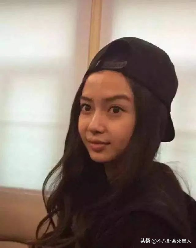 假头发假鼻子,假头发和假肚皮