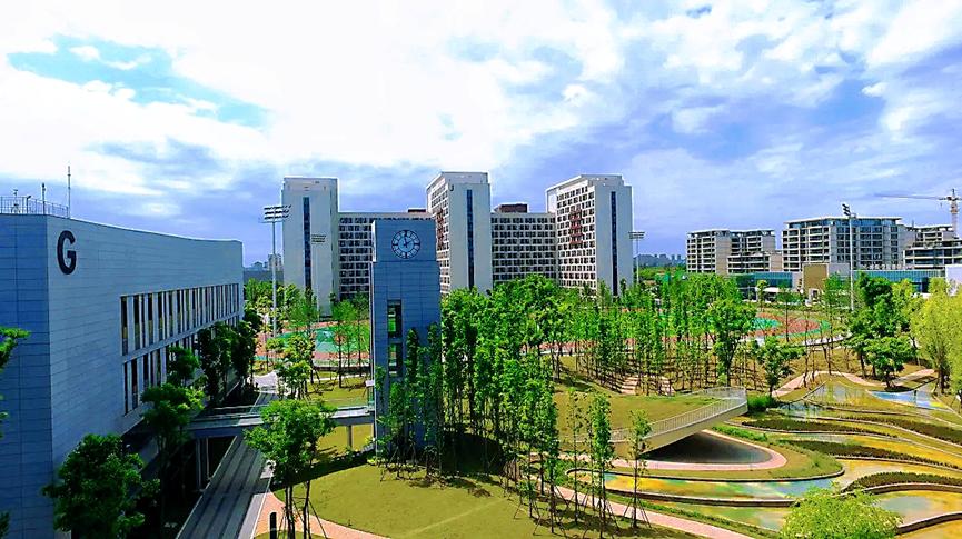 价值的背后—中国水电五局成都大运村东盟艺术学院建设一线的报告