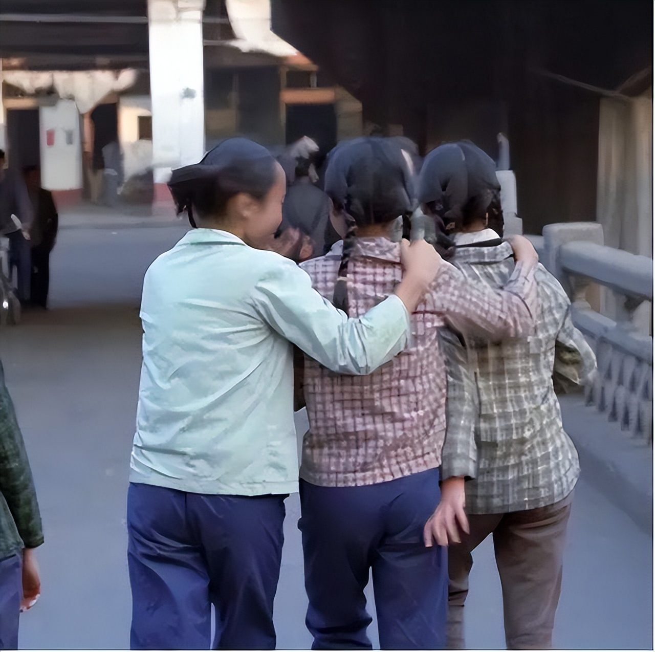 怀念黄帅，忆中国最著名小学生跌宕起伏的人生