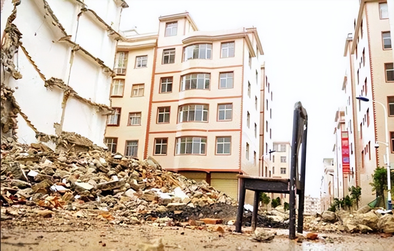 一名北京拆二代的自述：8年败光*迁拆**的3套房子和2000万，悔不当初