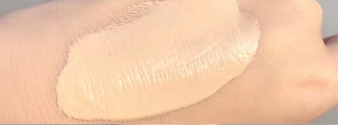 冬天混合皮用迪奥粉底用哪一款,适合干皮而且遮瑕力强一点的粉底