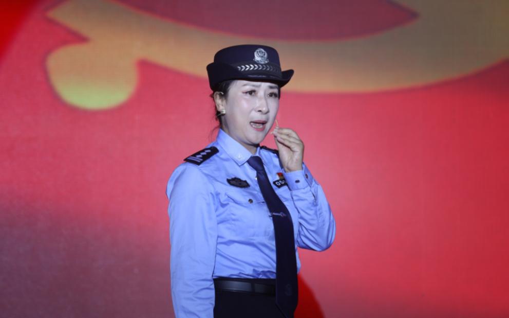 得知妻子被杀精神崩溃,得知妻子被害复仇