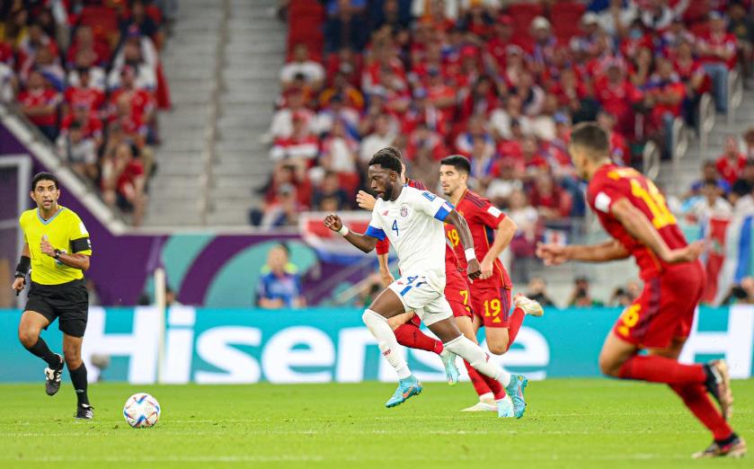 tikitaka足球战术的特点是什么,足球tikitaka战术阵型