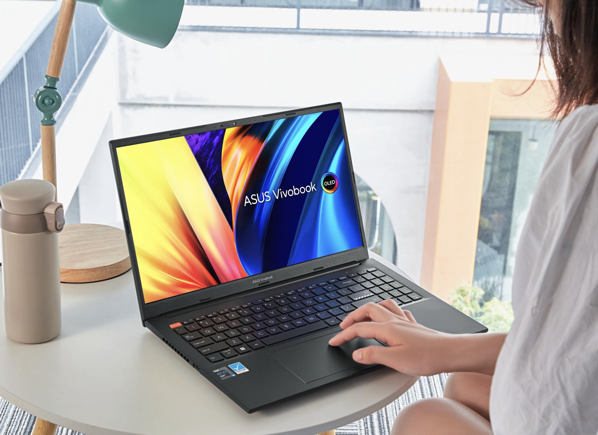 为什么不建议买oled笔记本,笔记本oled屏幕和lcd屏幕哪个好