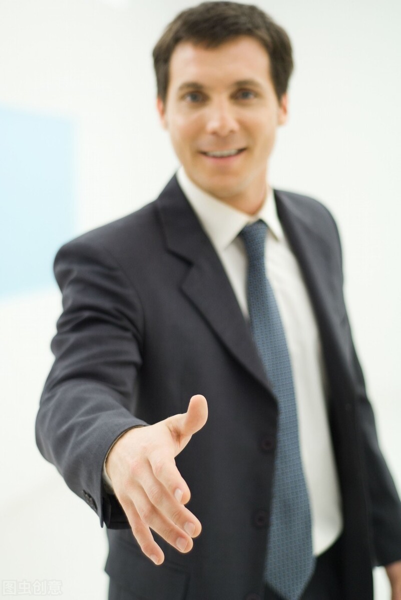 腰扭伤后为啥坐着还是疼呢,为什么扭伤腰坐着站起来会痛