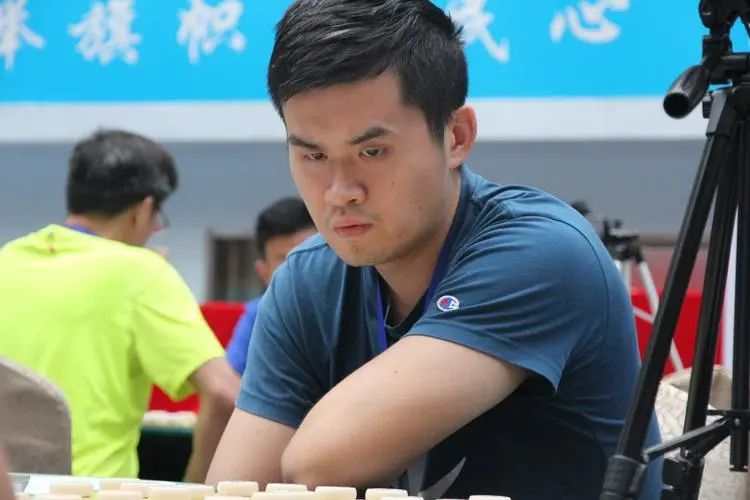 王天一承认了是张强的徒弟吗,王天一张强徒弟