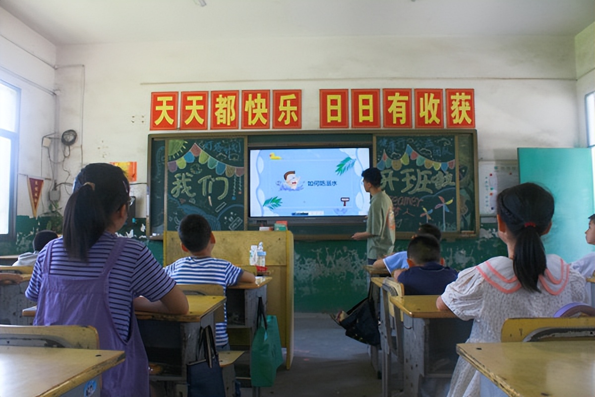 暑期三下乡点亮青春实践路,学子暑期三下乡活动